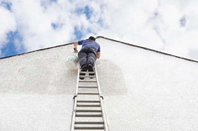 Peinture extérieure à la Trinité-des-Laitiers — façades et ravalement